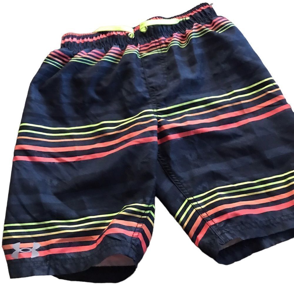 Under Armour youth size medium swim trunks excellent condition